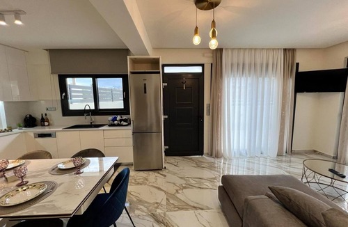 Gournai Villa | Stylish Villa with Shared Pool in Crete
