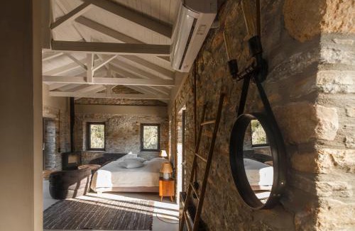 Nea Styra Villa | Styra stone house villa