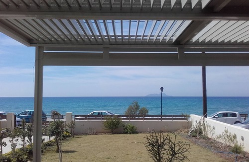 Kokinos Pirgos House | Suite Iris in South Crete. Ideal type of accommodation with amazing sea view