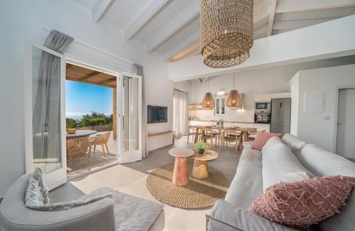 Tzamarelata Villa | Summer Breeze Villa With Private Pool