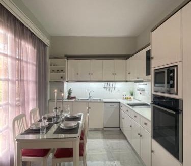 Petaloudes Apartment | Summer Diamond