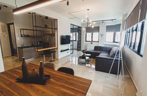Volos City Centre Apartment | Sunlight - Volos City Center [Spacious Modern Apartments]