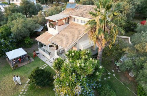 Plataria Villa | Sunny Garden villa