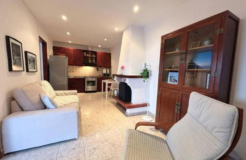 Spiliazeza House | Sunny house, stunning Aegean Sea views.