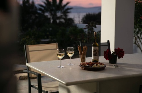 Stelida House | Sunset Beach house with two bedrooms