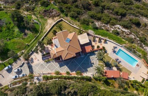 Menegata Villa | Sunset Mansion Kefalonia
