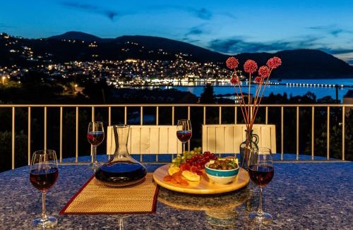 Skopelos Villa | Sunshine Pool Villa
