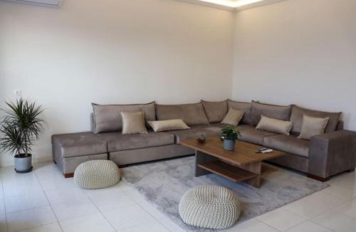 Patras Apartment | Superior Double Room with Stunning Sea View. DT