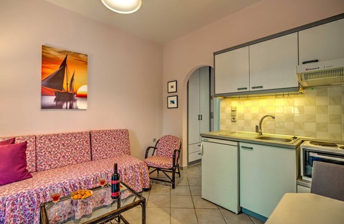 Agios Dimitrios Apartment | t BBQ|Μπαλκόνι|42Mbps|King|Πίσω αυλή|Πλήρης κουζίνα-2