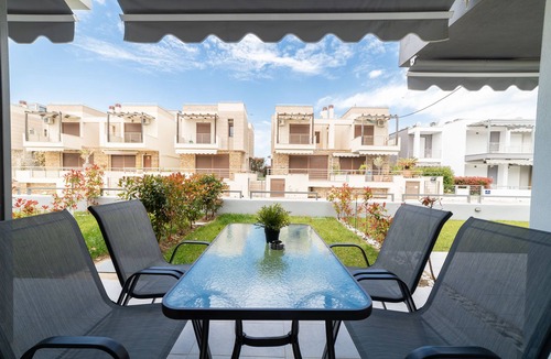 Paralia Ofryniou Apartment | Thalassa-One Bedroom Apartment with Side Sea View