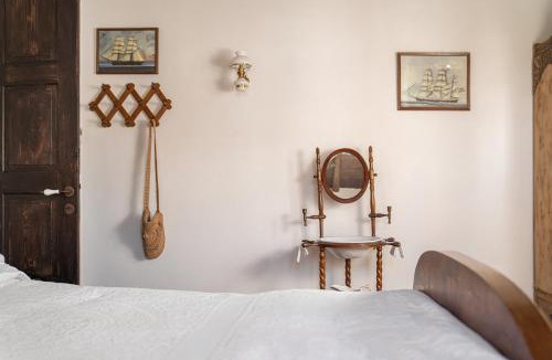 Galaxidi Villa | The 1813 Painter's Villa by Neuvel