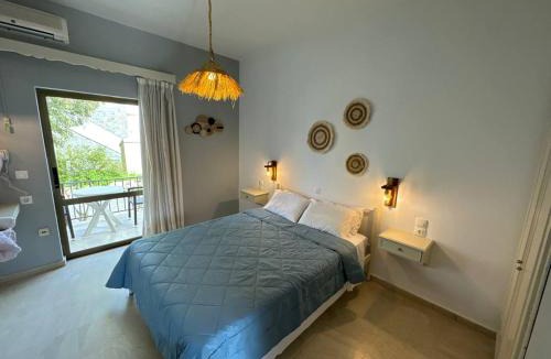 Sidari Bed & Breakfast | The 3 Little Pigs apartments