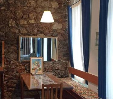 Sparta House | The -300 -a centrally located heritage home