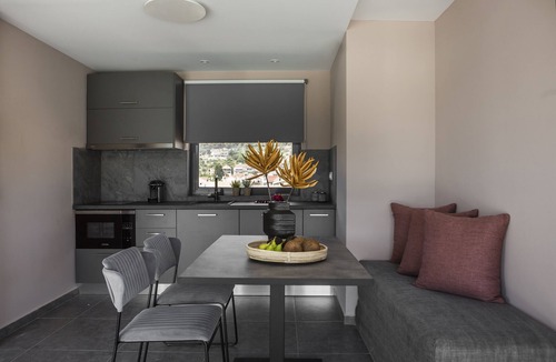 Argostoli Town House | The 360ᵒ Loft/60m²- Outdoor Spa bath/Spacious living area