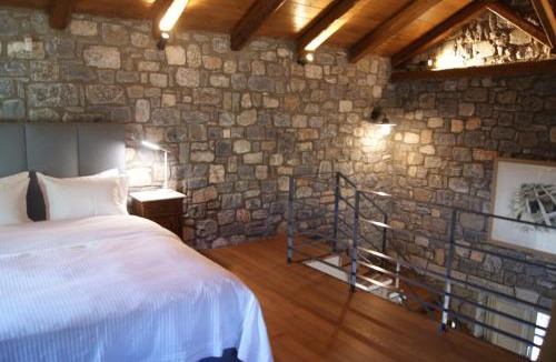 Vitina Villa | The Arcadian