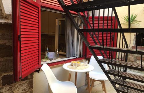 Chios Apartment | The Cocktail House- In the heart of the Island