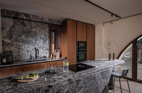 Lakkoi House | The Echo Of The Sea - Beachfront Luxury Villa