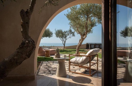 Lakkoi House | The Echo Of The Sea - Beachfront Luxury Villa