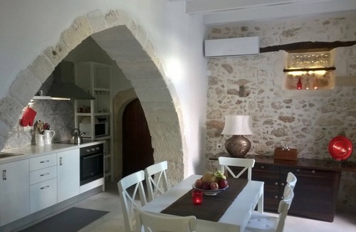 Old Town Rethymnon Villa | The Manor - Private Villa with Pool in the Heart of the Old Town of Rethymno