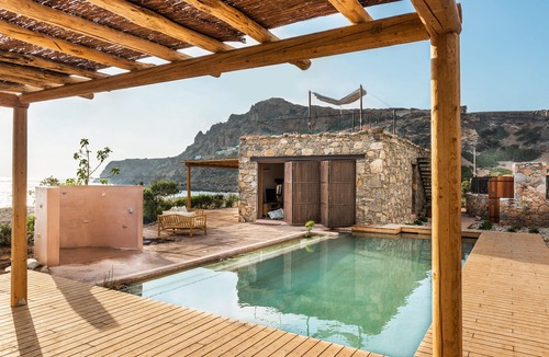 Livadia House | The Old Beach House - A house by the sea to reconnect with yourself