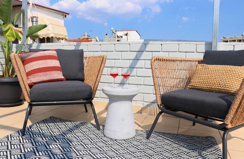 Kallithea Apartment | The Philosopher's Abode