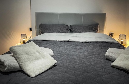 Xanthi Apartment | The Room