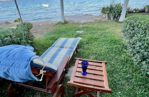 Loutra Oraias Elenis Villa | The SeaFront House