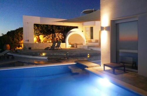 Paros Villa | The SPA