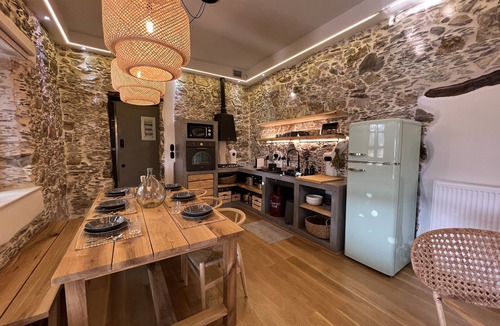 Kantanos-Selino House | The Stone House