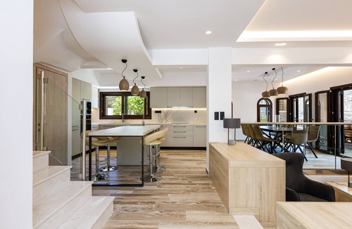 Bali Villa | The White House of Bali, an outstanding Seaview villa, a w/private pool (14pax)