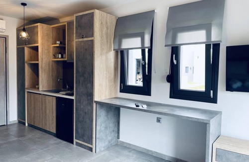 Nea Iraklia Apartment | Theasea Luxury Suites- Studio 3