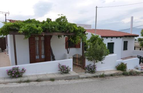 Neo Kalamaki House | Theathina