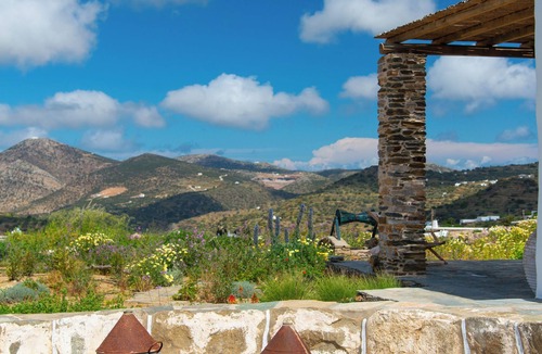 Apollonia House | Themonies, a collection of converted traditional Cycladic barns.