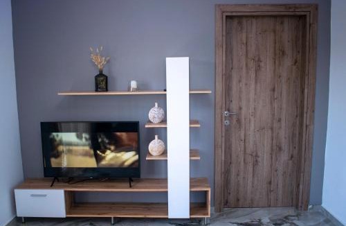 Ampelokipoi-Menemeni Apartment | Thessaloniki Luxe Suite, Chrysa's Private Getaway