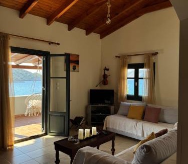 Pefki House | Tholos Alexandra's Beachfront House