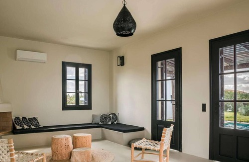 Kounopetra Villa | Three bedroom villa in a seafront complex