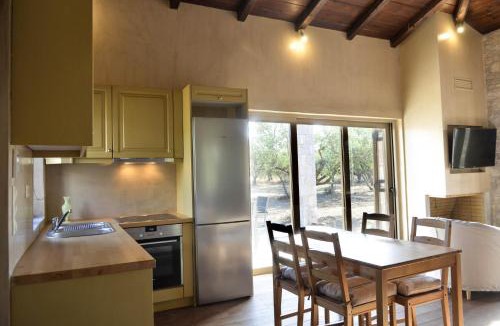 Arfara House | Three houses