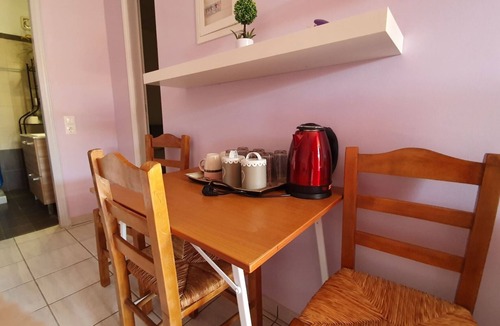 Markopoulon Apartment | TK1-George Apartments by the Airport