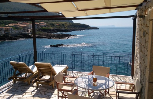Lefktron House | Trachila Mani Wheelhouse