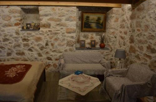 Agios Georgios Sykousis House | Traditional Chios House