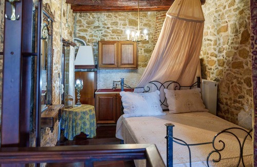 Agios Myronas Hotel | Traditional Cretan Houses