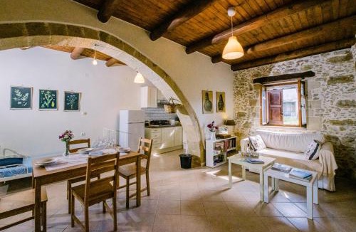 Latziana House | Traditional Cretan House close to beach and Chania city, Mouri Nature House