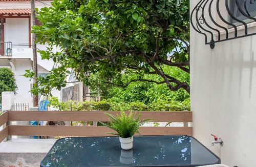 Halepa House | Traditional Home