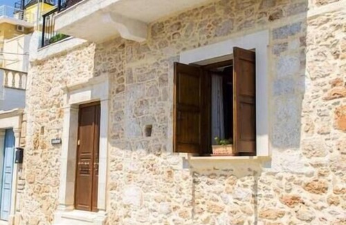 Sitia House | Traditional house with inner courtyard - AC - WIFI - 5min walk from beach