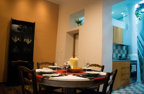 Halepa House | Traditional maisonette, luxurious renovated. Near beach & city center.