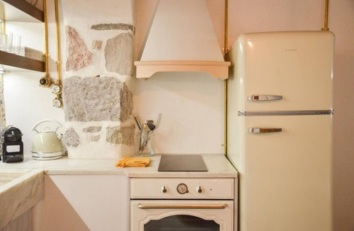 Tripiti House | Traditional sirma in klima