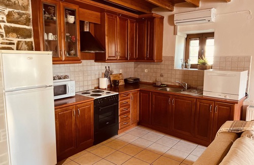 Nikita House | Traditional stone-built house in the old village