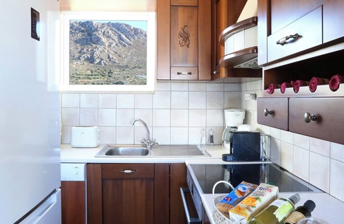 Faistos Villa | Traditional villa in a serene environment with amazing sea view in Listaros