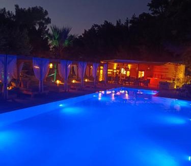 Ixia Hotel | Trees Art Hotel & Suites