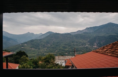 Kotroni House | Triple Room Mountain View with fireplace